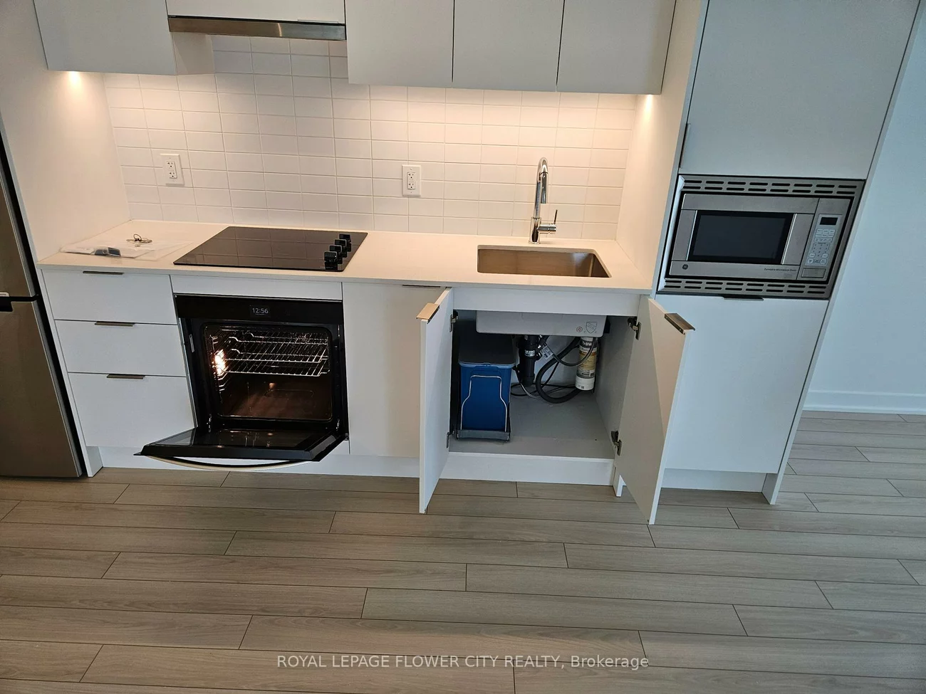 3071, Trafalgar, 1010 - JM Joshua Meadows, Oakville