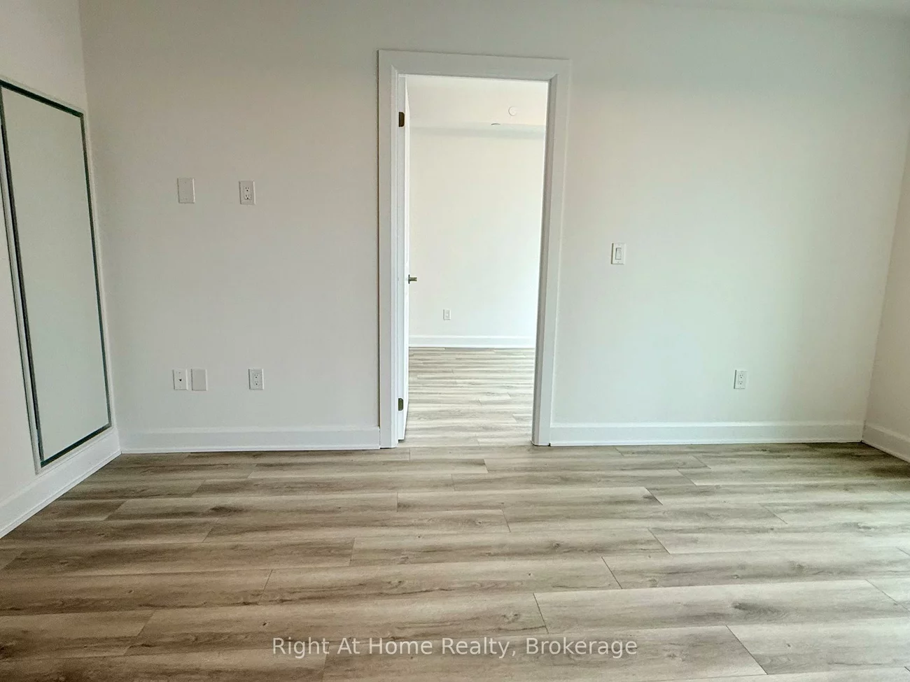 3240, William Coltson, 1010 - JM Joshua Meadows, Oakville