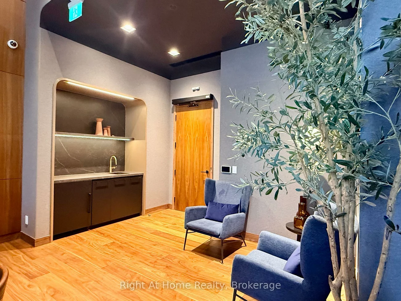 3240, William Coltson, 1010 - JM Joshua Meadows, Oakville