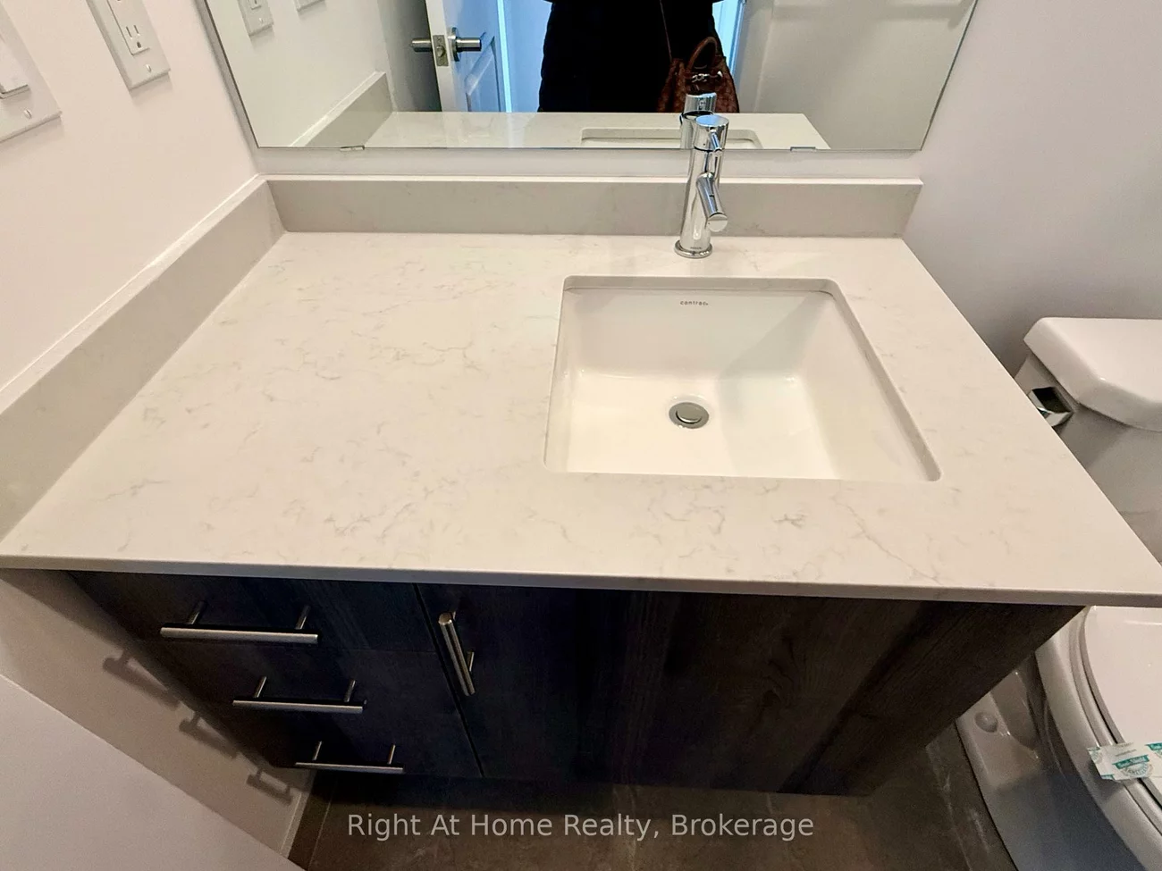 3240, William Coltson, 1010 - JM Joshua Meadows, Oakville