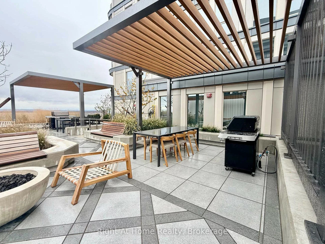 3240, William Coltson, 1010 - JM Joshua Meadows, Oakville