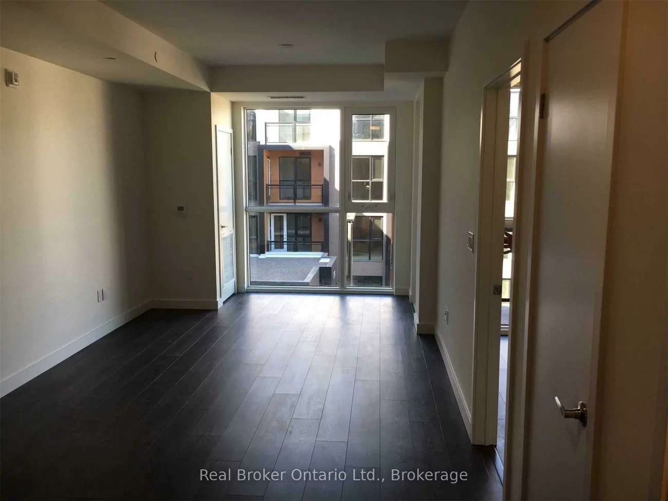 210, Sabina, 1008 - GO Glenorchy, Oakville