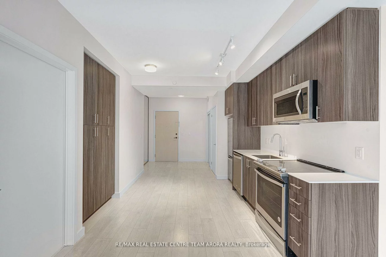 168, Sabina, 1008 - GO Glenorchy, Oakville