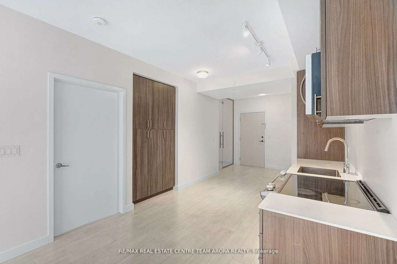 168, Sabina, 1008 - GO Glenorchy, Oakville