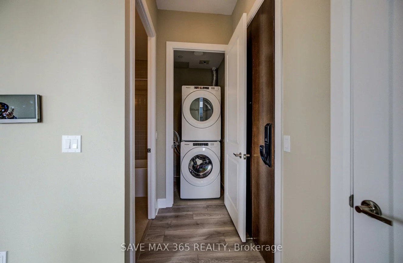 3240, William Coltson, 1010 - JM Joshua Meadows, Oakville