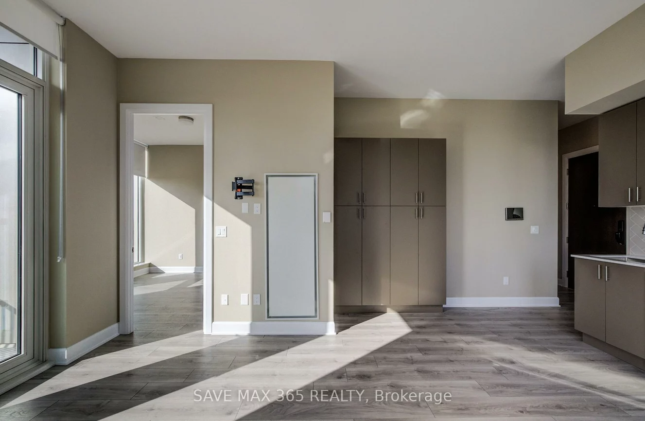 3240, William Coltson, 1010 - JM Joshua Meadows, Oakville