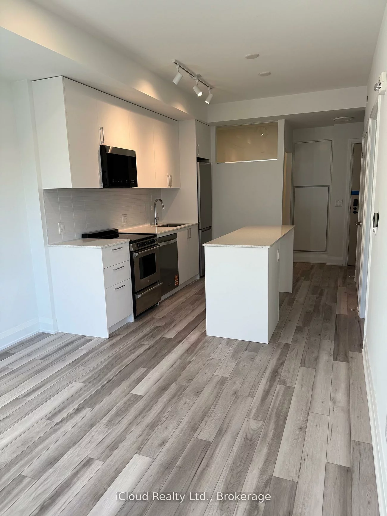 3250, Carding Mill, 1008 - GO Glenorchy, Oakville