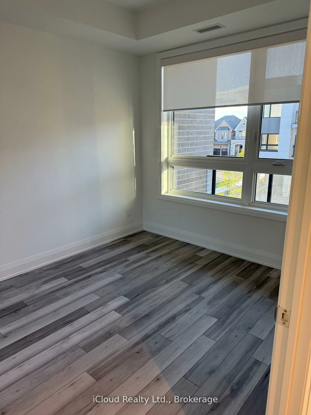 3250, Carding Mill, 1008 - GO Glenorchy, Oakville