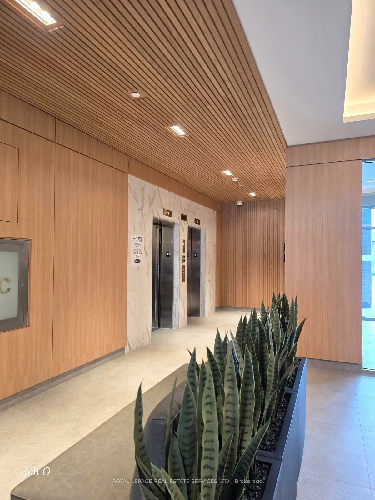 3250, Carding Mill, 1008 - GO Glenorchy, Oakville