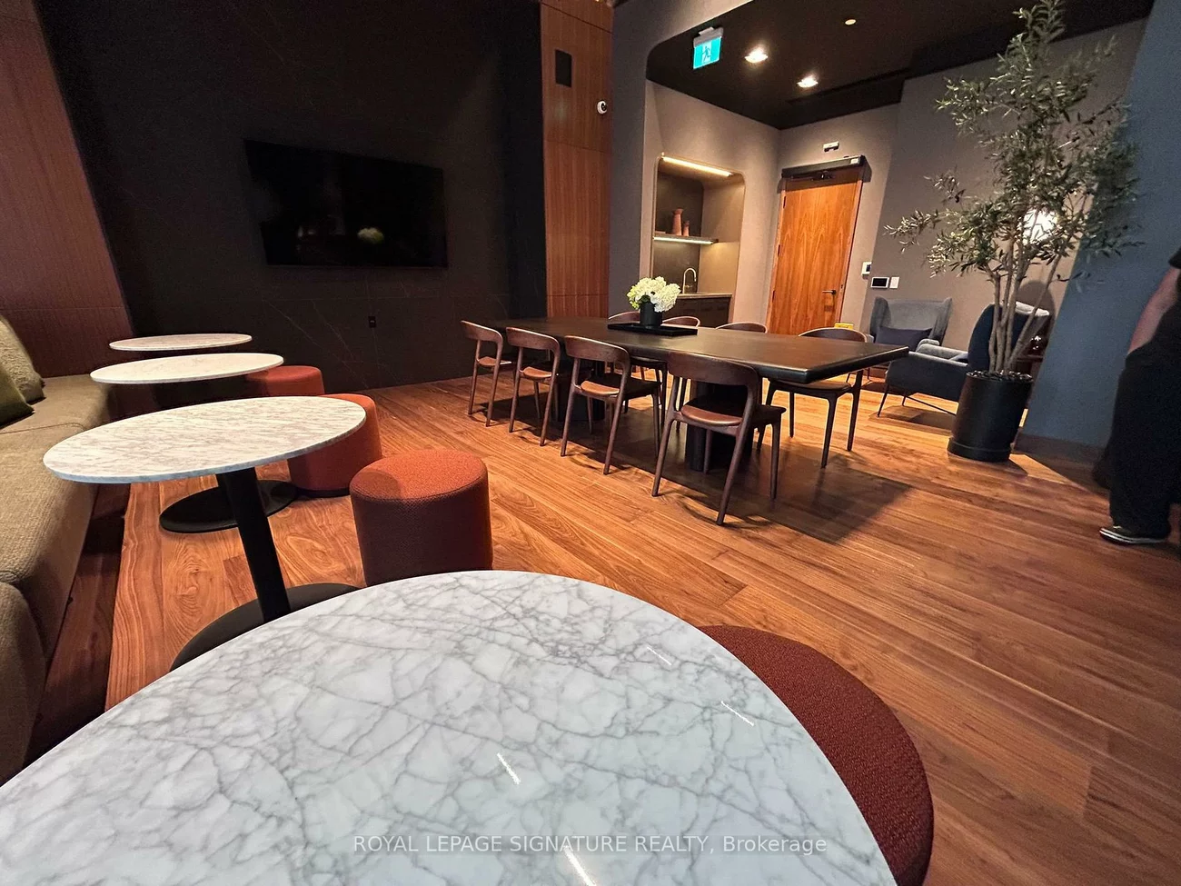 3240, William Coltson, 1010 - JM Joshua Meadows, Oakville