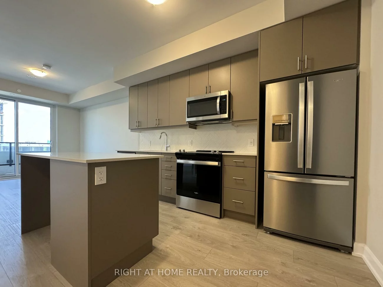 3220, William Coltson, 1010 - JM Joshua Meadows, Oakville