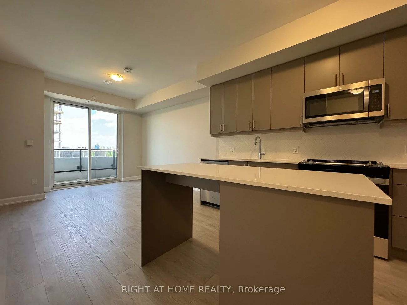 3220, William Coltson, 1010 - JM Joshua Meadows, Oakville