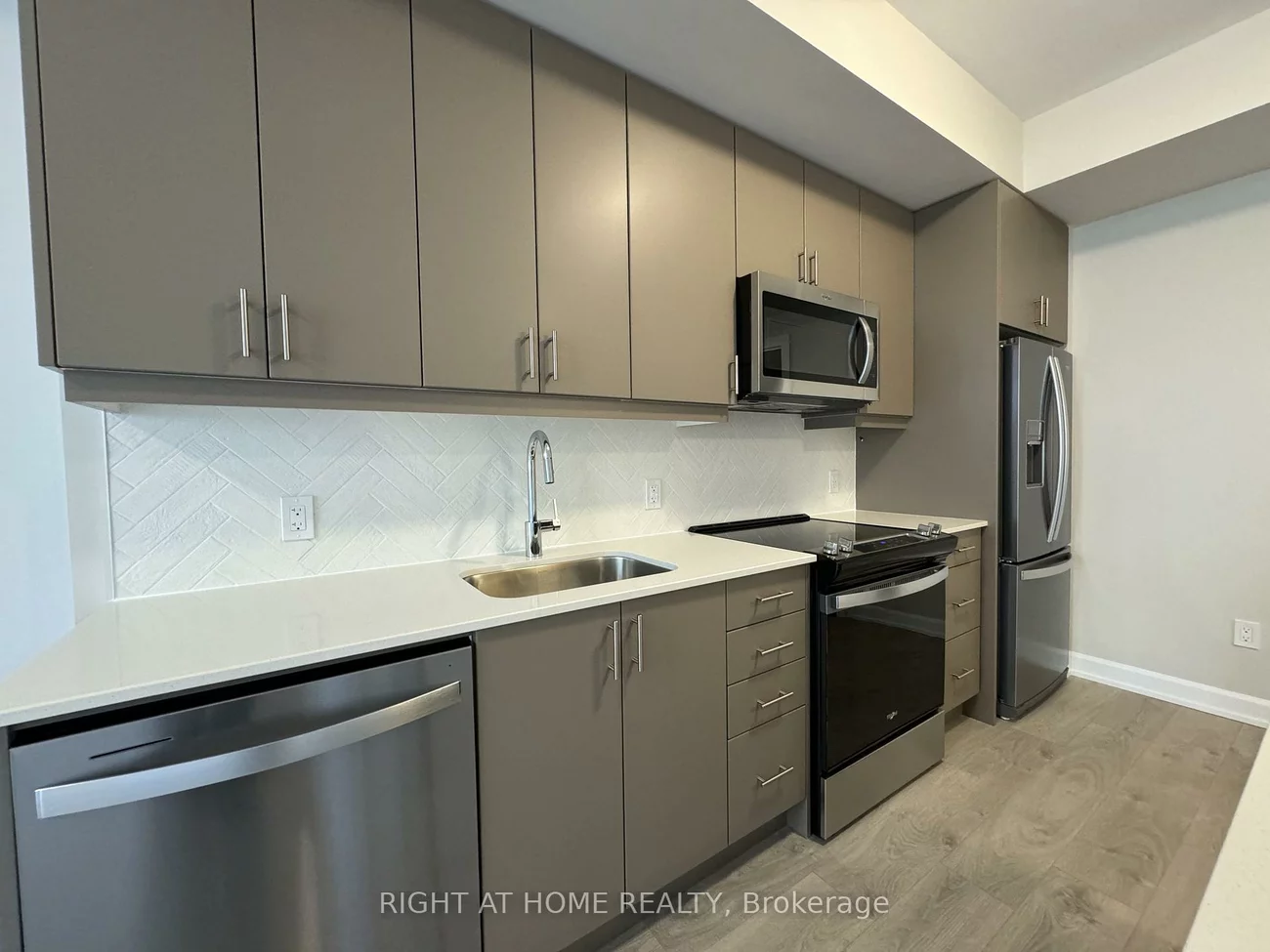 3220, William Coltson, 1010 - JM Joshua Meadows, Oakville