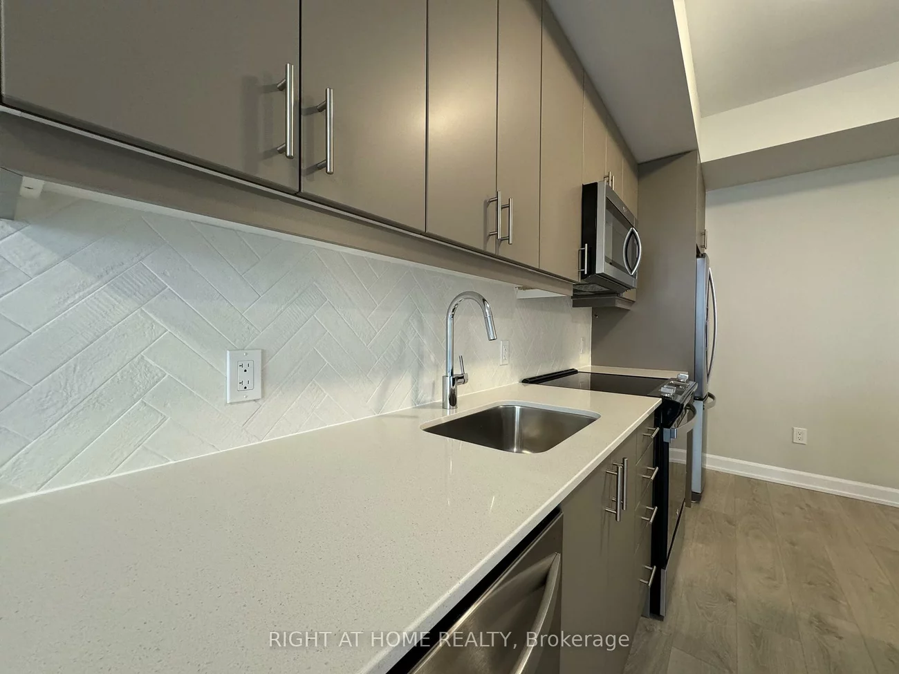 3220, William Coltson, 1010 - JM Joshua Meadows, Oakville