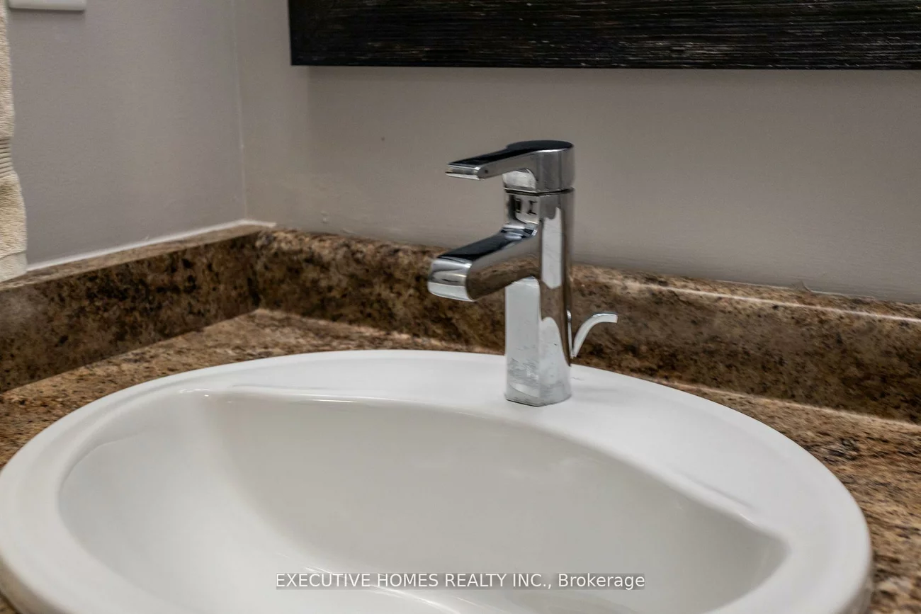 2486, Old Bronte, 1019 - WM Westmount, Oakville