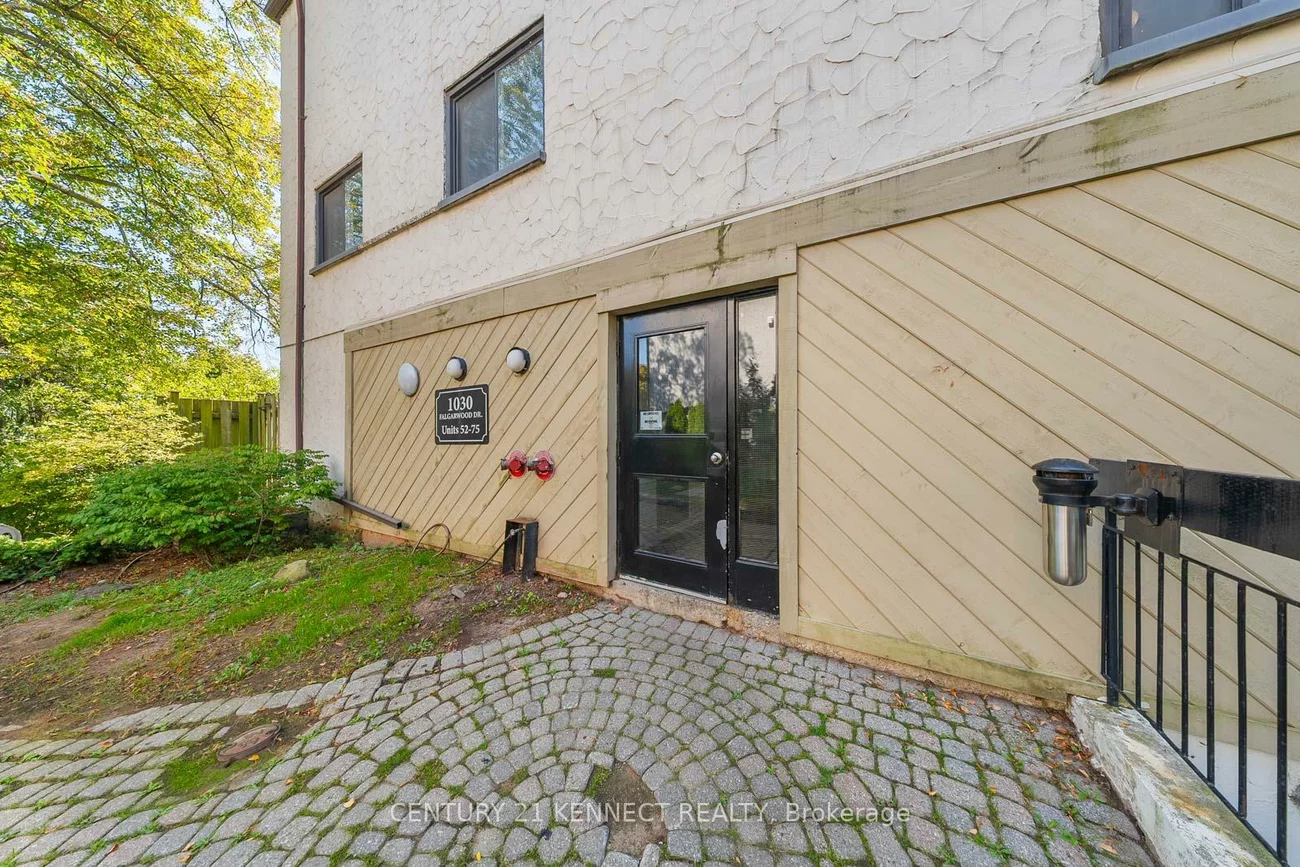 1030, Falgarwood, 1005 - FA Falgarwood, Oakville