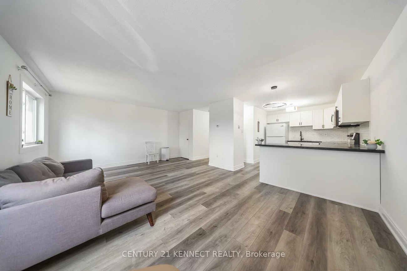 1030, Falgarwood, 1005 - FA Falgarwood, Oakville