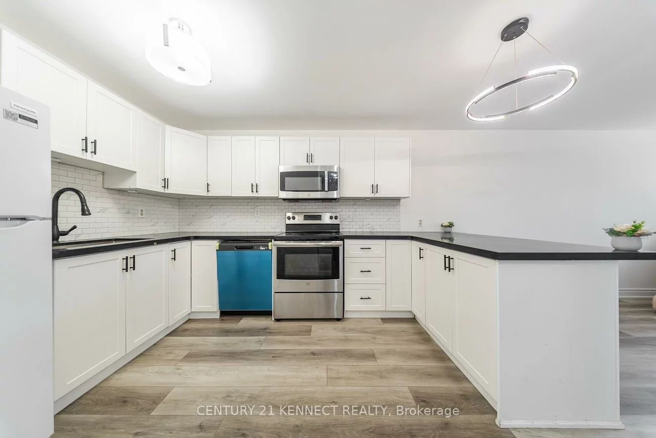 1030, Falgarwood, 1005 - FA Falgarwood, Oakville