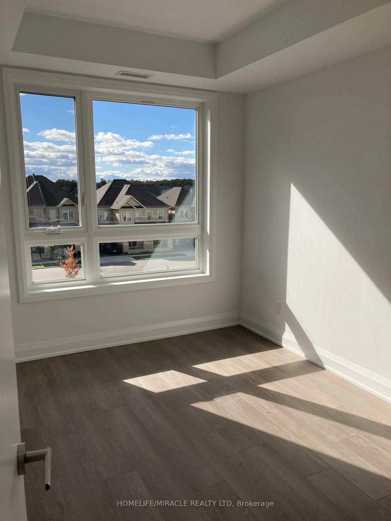 3250, Carding Mill, 1008 - GO Glenorchy, Oakville