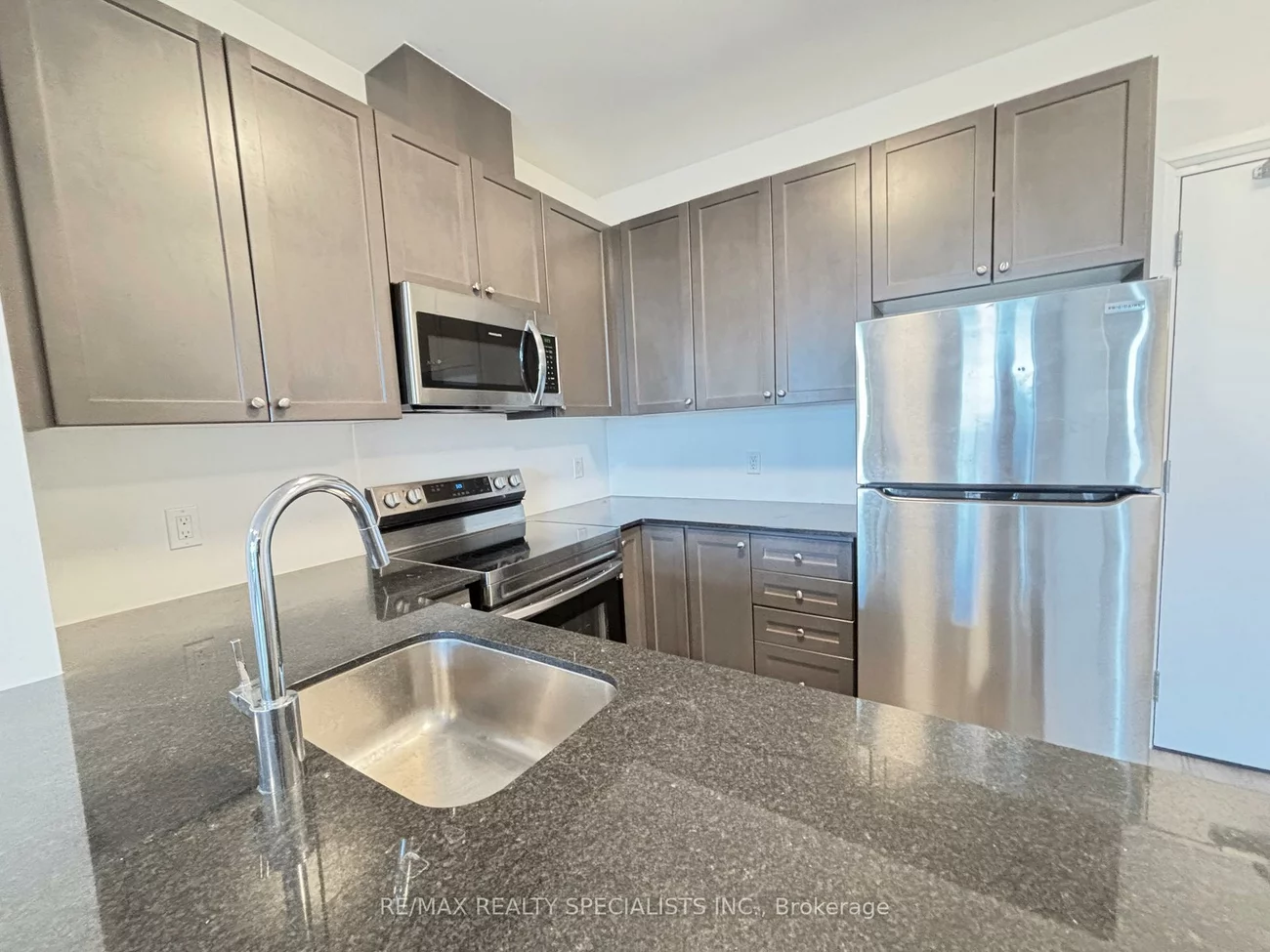 95, Dundas, 1008 - GO Glenorchy, Oakville