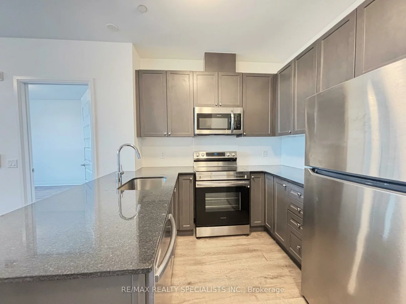 95, Dundas, 1008 - GO Glenorchy, Oakville