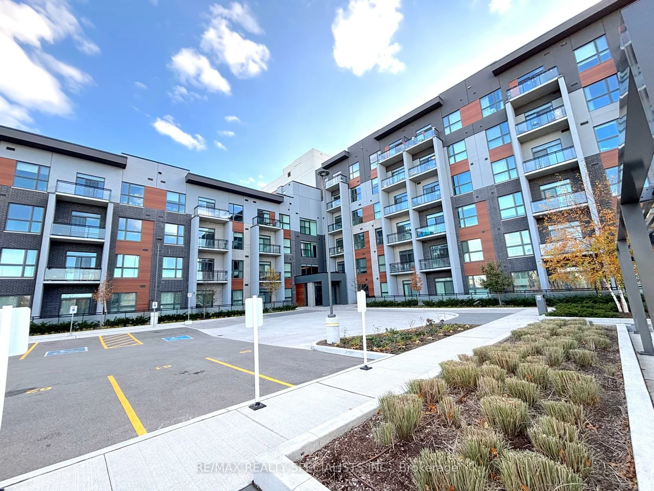 95, Dundas, 1008 - GO Glenorchy, Oakville