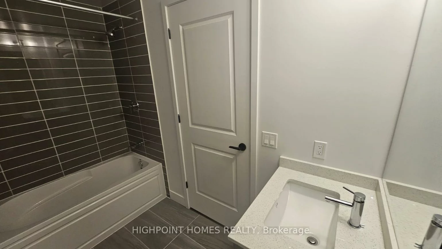 2343, Khalsa, 1022 - WT West Oak Trails, Oakville