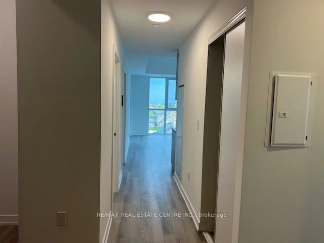 1005, Dundas, 1010 - JM Joshua Meadows, Oakville