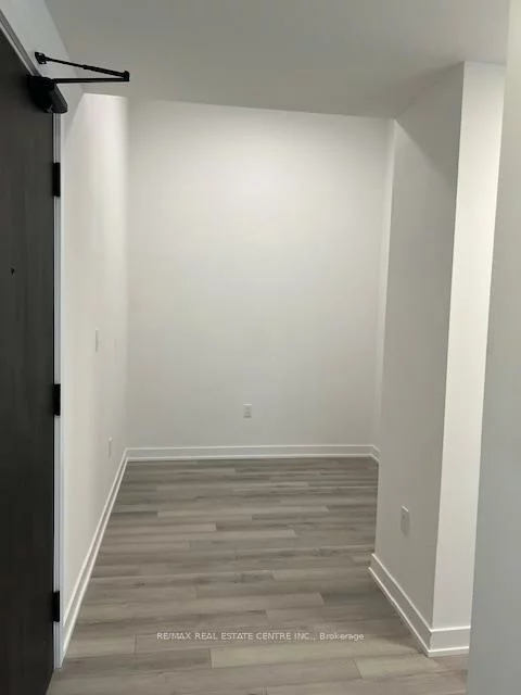 1005, Dundas, 1010 - JM Joshua Meadows, Oakville