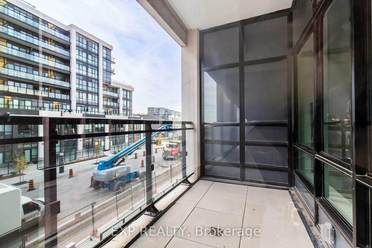 395, Dundas Street West, 1008 - GO Glenorchy, Oakville