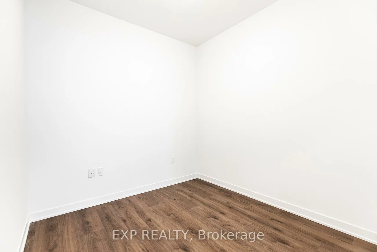 395, Dundas Street West, 1008 - GO Glenorchy, Oakville