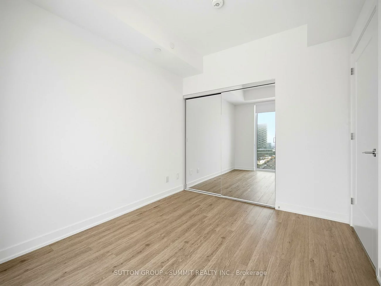 3071, TRAFALGAR, 1010 - JM Joshua Meadows, Oakville