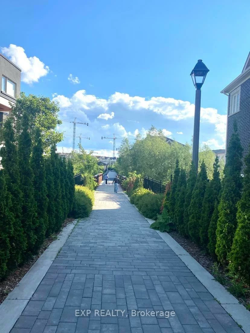 3028, Creekshore, 1008 - GO Glenorchy, Oakville