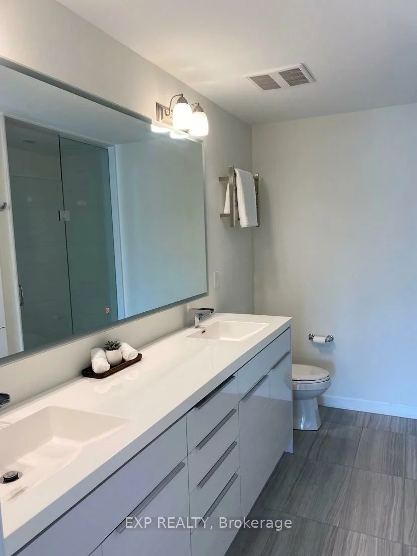 3028, Creekshore, 1008 - GO Glenorchy, Oakville