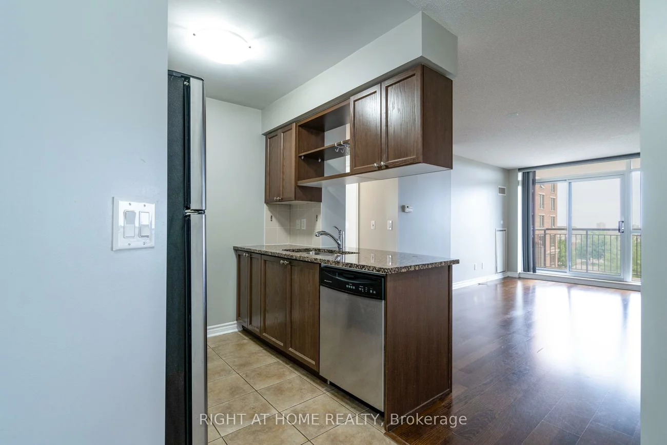 2379, Central Park, 1015 - RO River Oaks, Oakville