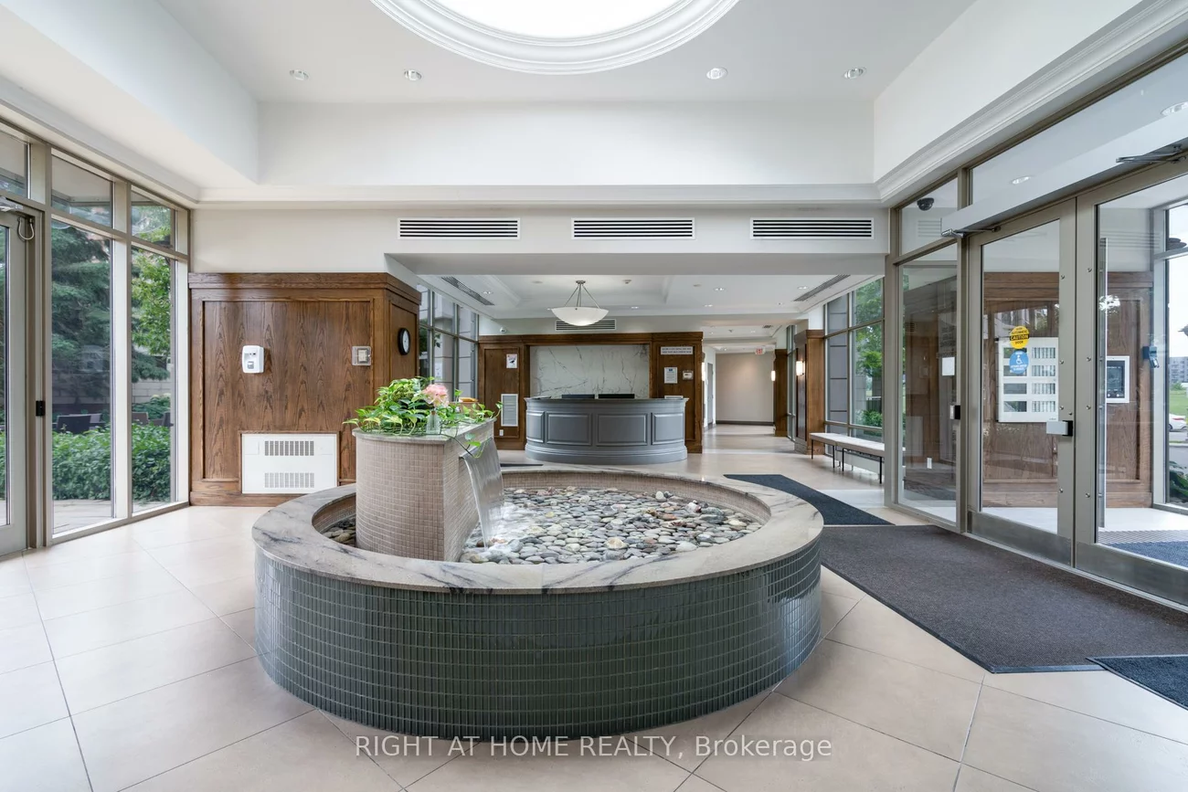 2379, Central Park, 1015 - RO River Oaks, Oakville