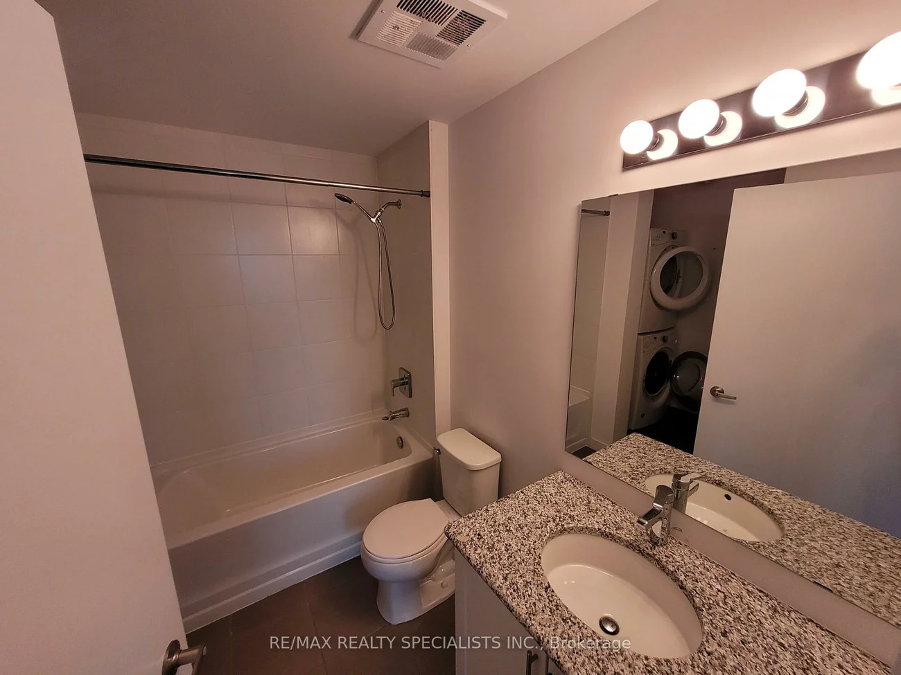 2490, Old Bronte, 1019 - WM Westmount, Oakville