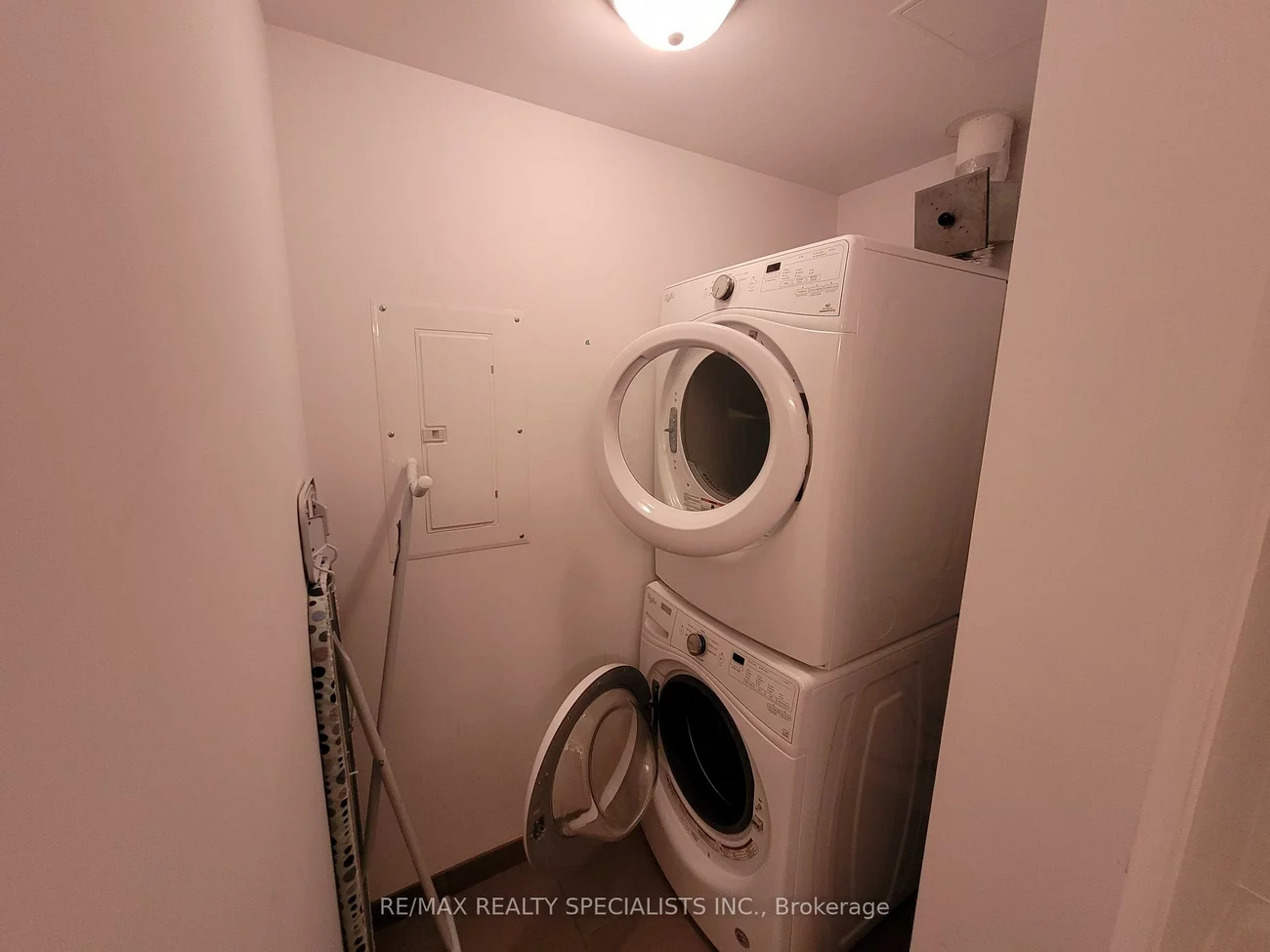 2490, Old Bronte, 1019 - WM Westmount, Oakville