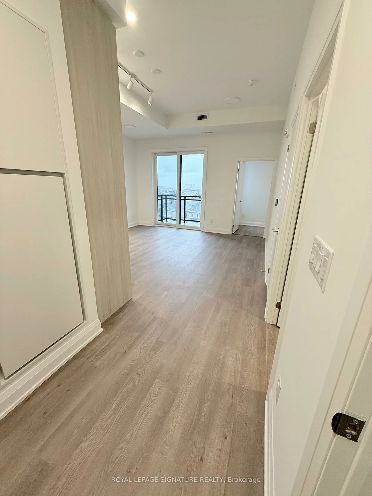 3250, Carding Mill, 1008 - GO Glenorchy, Oakville