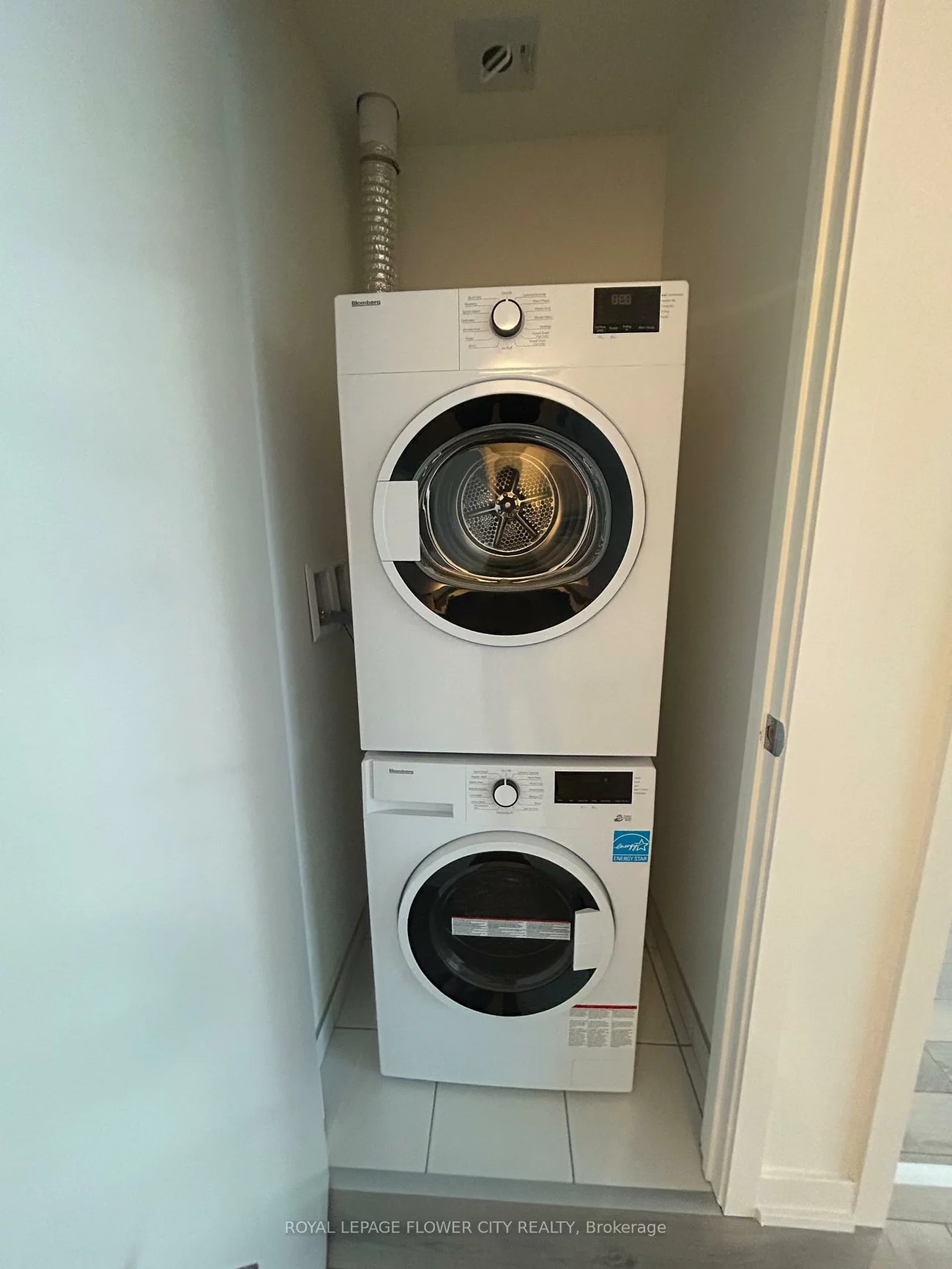 3071, Trafalgar, 1010 - JM Joshua Meadows, Oakville