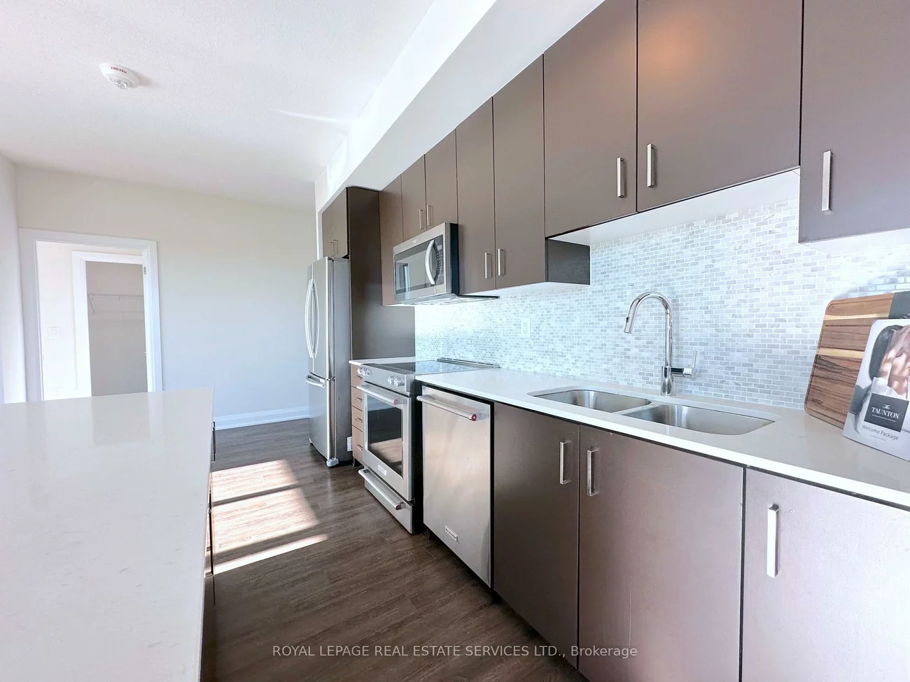 2333, Taunton, 1015 - RO River Oaks, Oakville