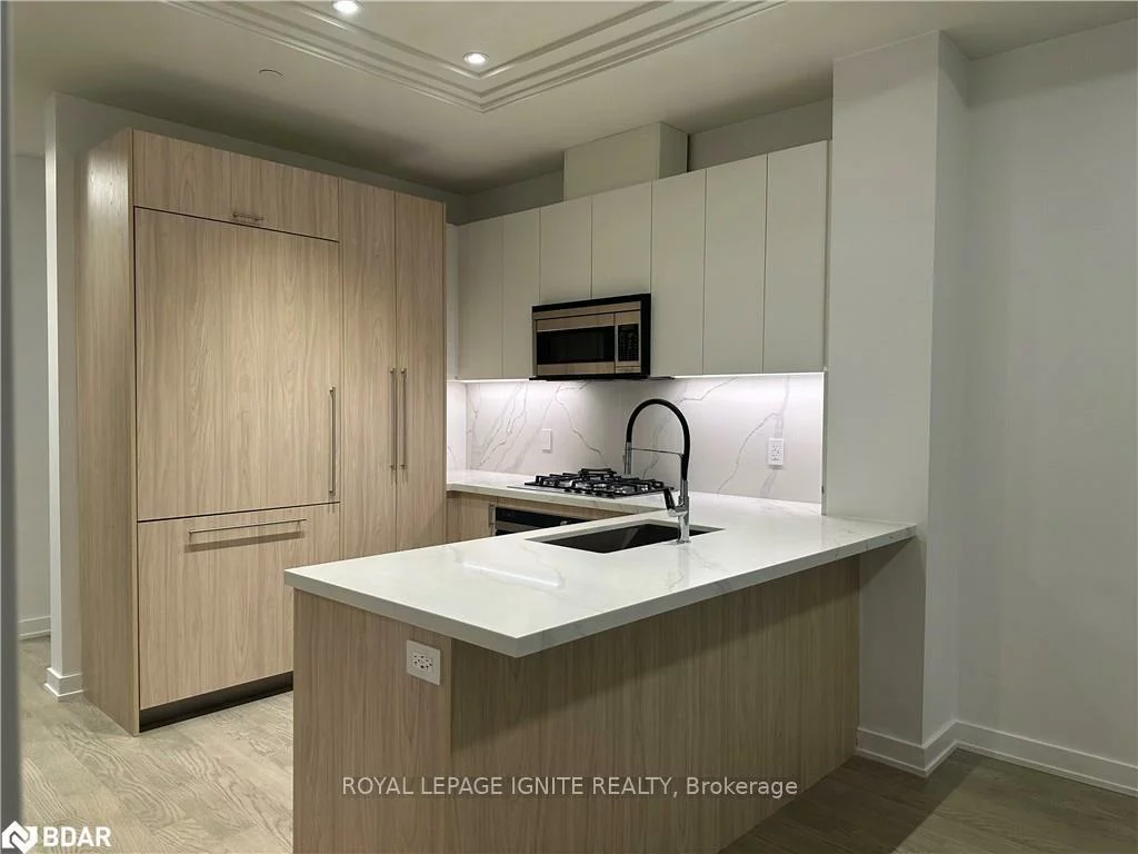 123, Maurice, 1002 - CO Central, Oakville