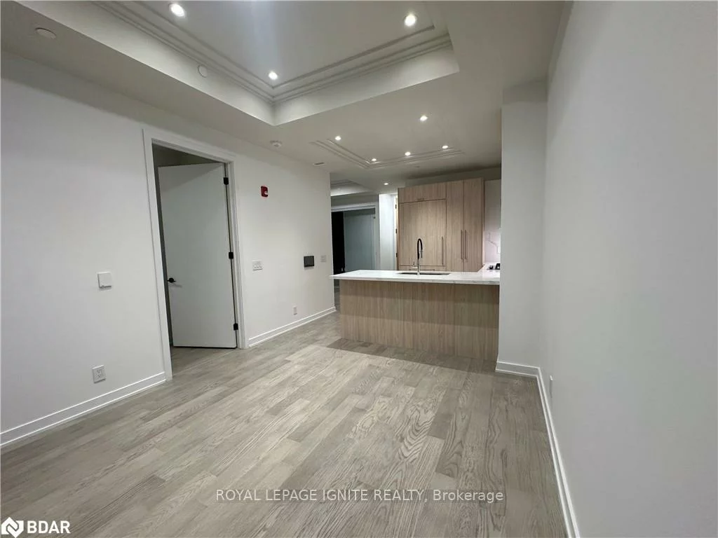 123, Maurice, 1002 - CO Central, Oakville