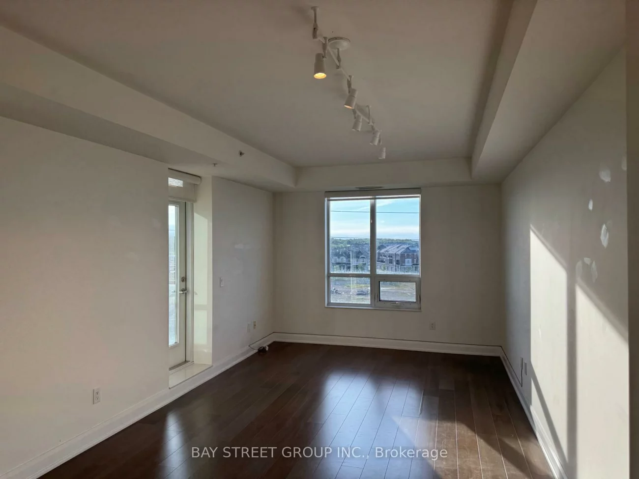 2480, Prince Michael, 1009 - JC Joshua Creek, Oakville