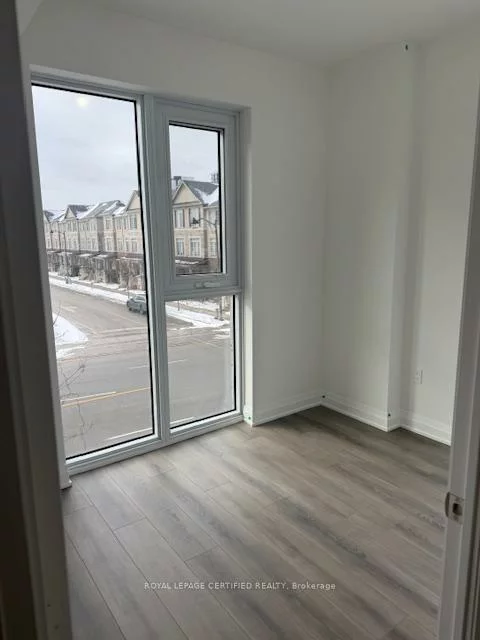 412, Silver Maple, 1010 - JM Joshua Meadows, Oakville