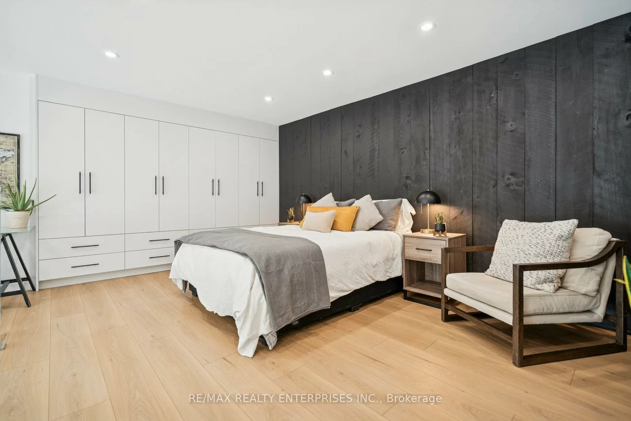 185, Robinson, 1013 - OO Old Oakville, Oakville