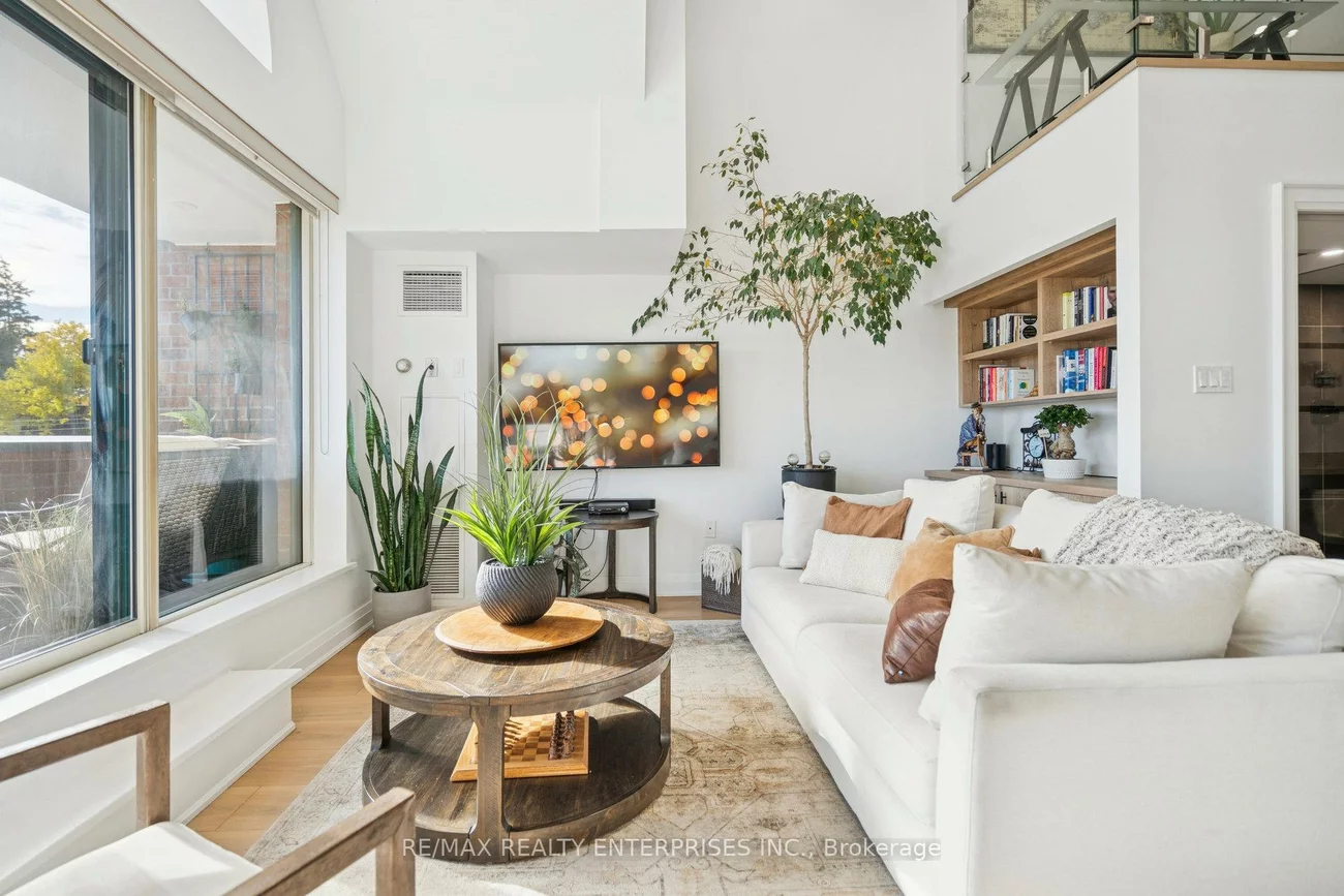 185, Robinson, 1013 - OO Old Oakville, Oakville