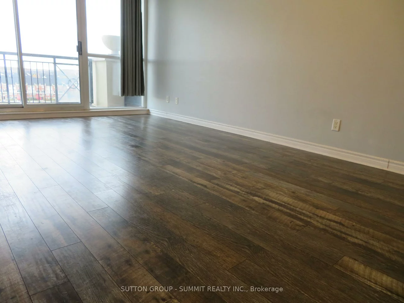 2325, Central Park, 1015 - RO River Oaks, Oakville