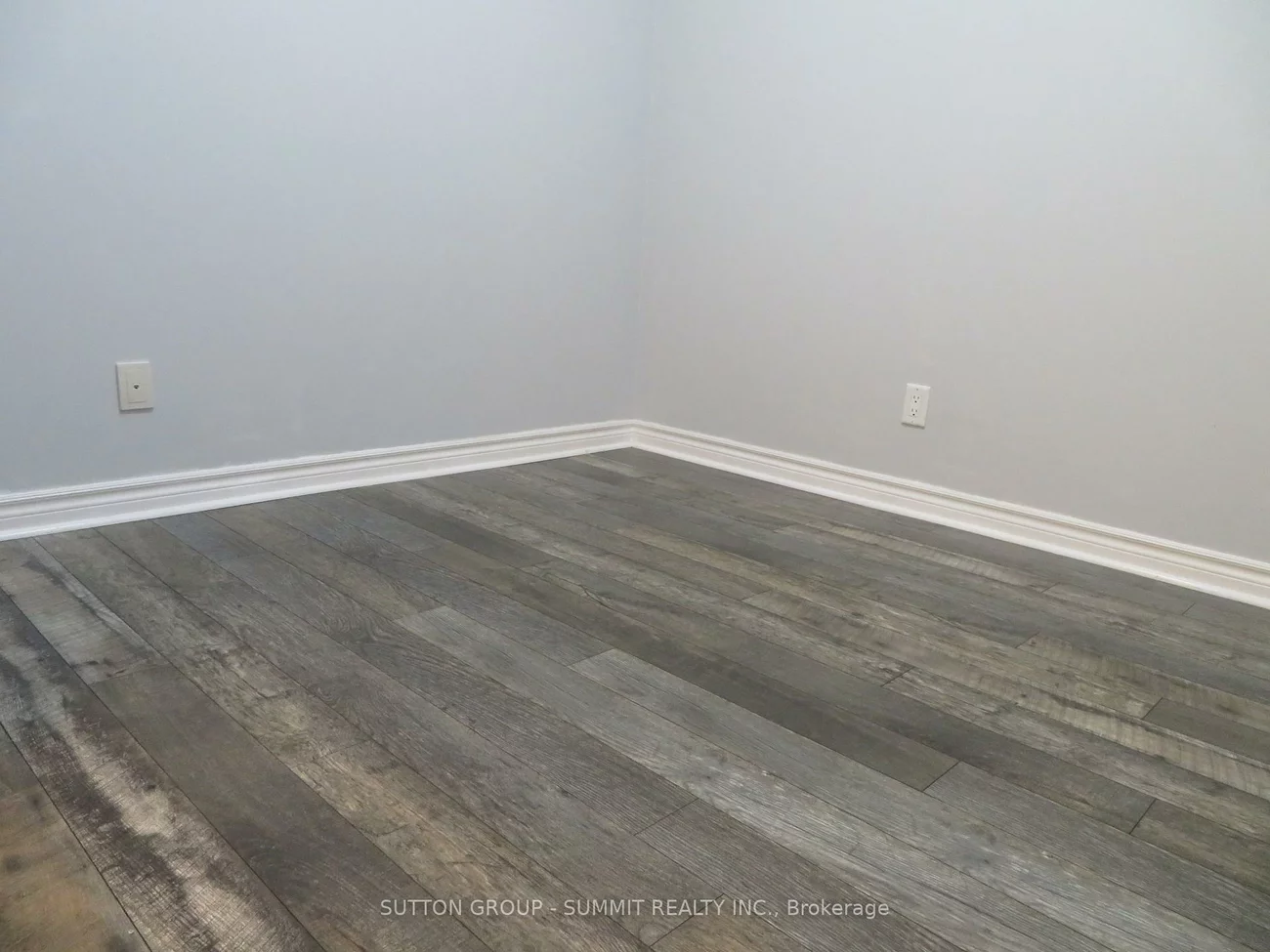 2325, Central Park, 1015 - RO River Oaks, Oakville