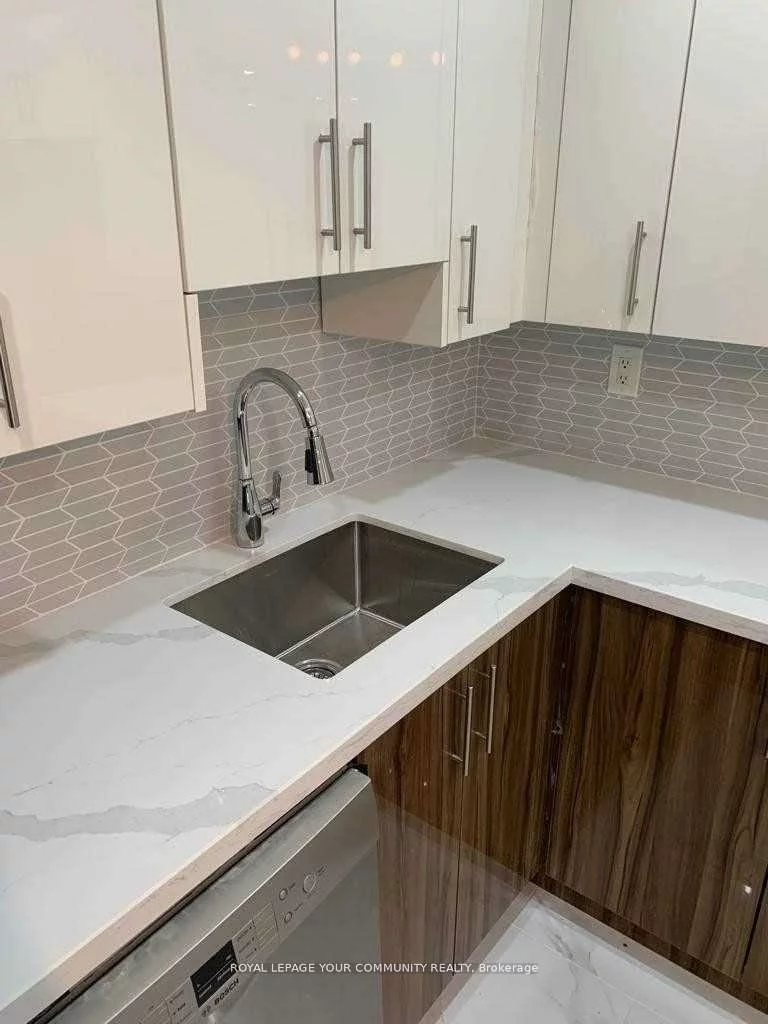 1450, Glen Abbey, 1007 - GA Glen Abbey, Oakville